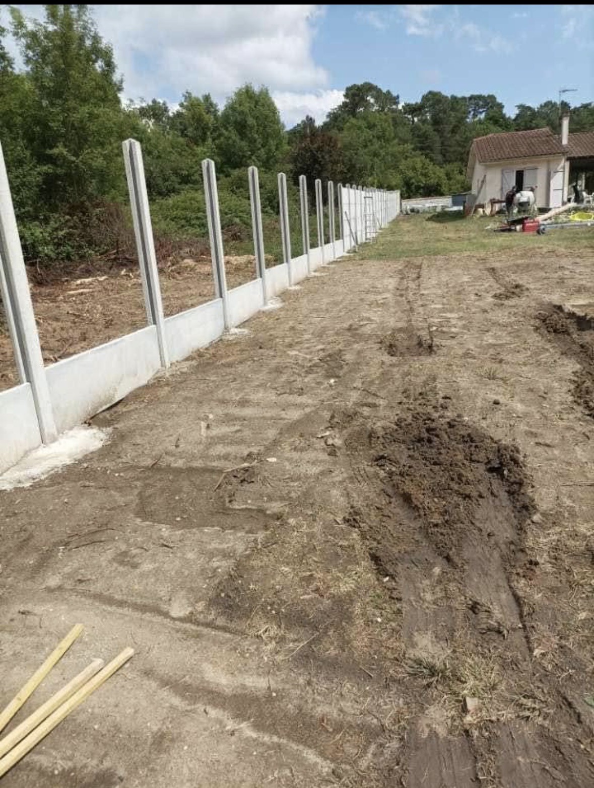 Pose de clôture avant travaux